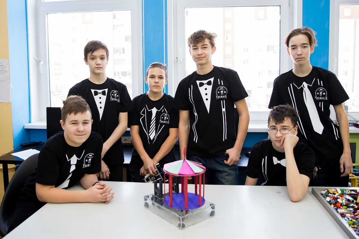 Команда из Красноярска победила в чемпионате по робототехнике, прошедшем в Австралии