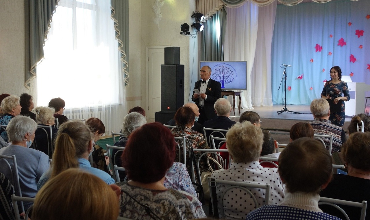 В народном университете «Активное долголетие» стартовал учебный год для пенсионеров из Бородино
