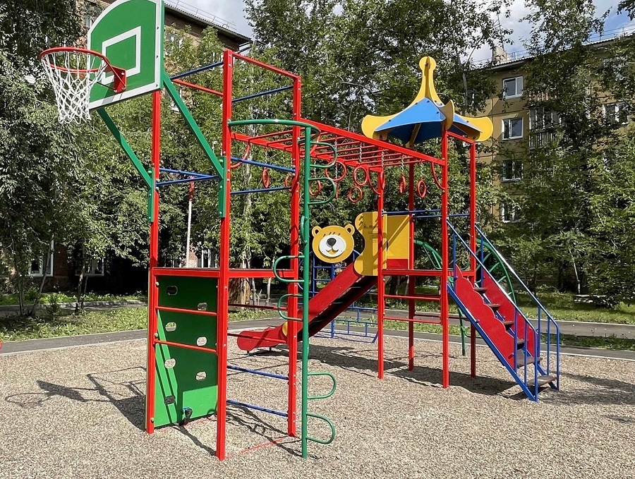 6 дворов обновят в Кировском районе