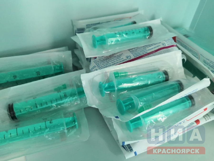 Красноярские врачи рассказали о побочных эффектах после прививки от коронавируса