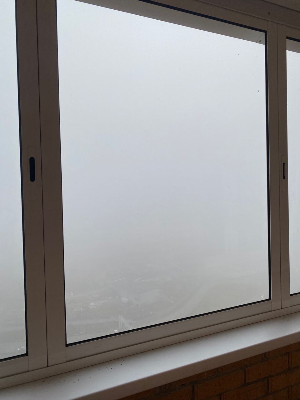 smog za oknom