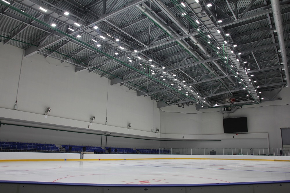 Резидент КРИТБИ – компания НПО «Энергия» установила новое световое оборудование на ледовой арене «Кристалл»