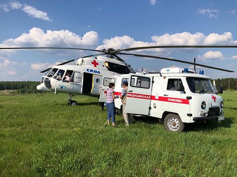В Красноярск на вертолете санавиации доставили годовалого малыша из Каратузского района