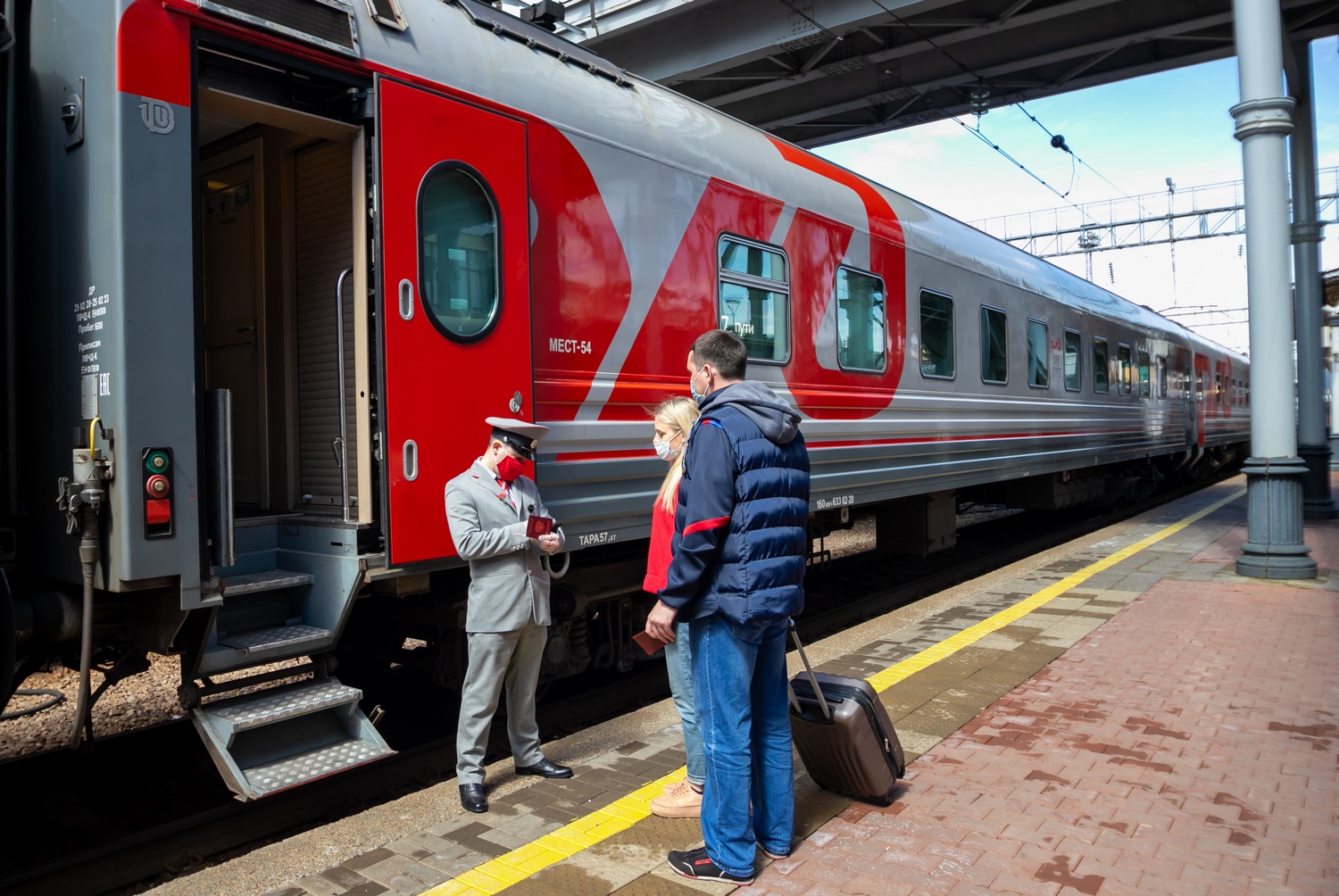 Поезд Красноярск – Москва отправляется в первую поездку после длительного перерыва