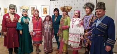 Сербы познакомились с культурой Хакасии