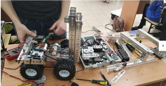 Школьников Красноярского края приглашают поучаствовать в робототехническом конкурсе