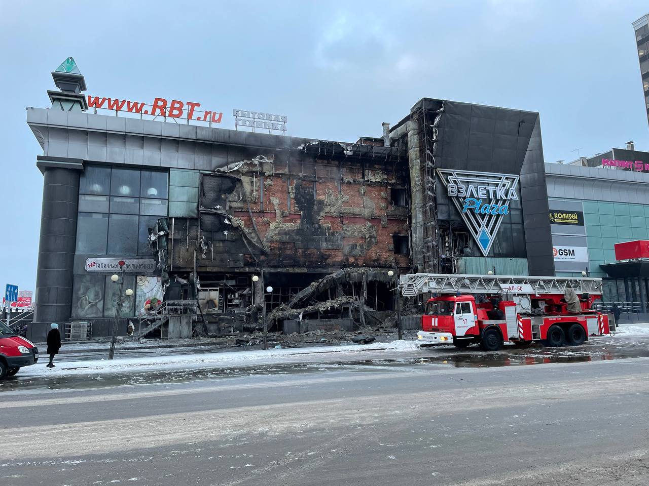 Краевая прокуратура организовала проверку после пожара в ТЦ «Взлетка-Плаза»  | 30.11.2022 | Красноярск - БезФормата