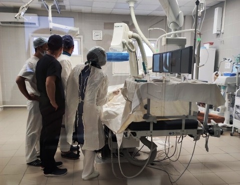 В Лесосибирске впервые проведены операции по стентированию артерий нижних конечностей