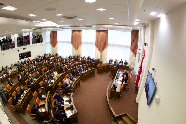 В региональном парламенте стартовала первая весенняя сессия