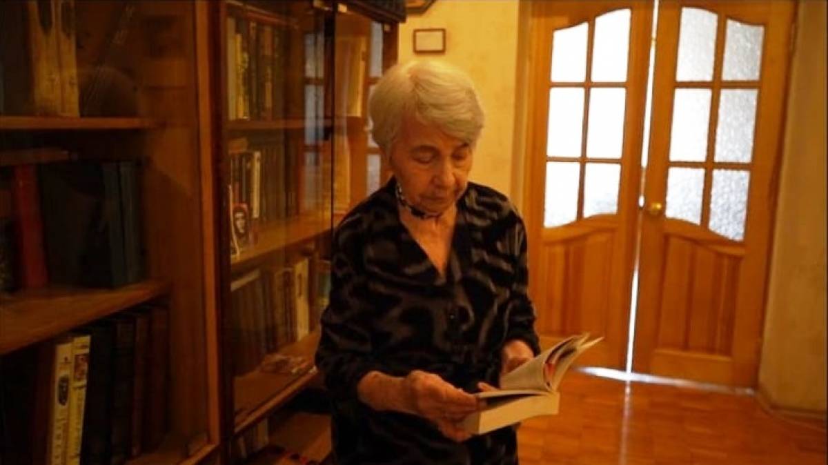 Красноярка передала для беженцев Донбасса более ста книг