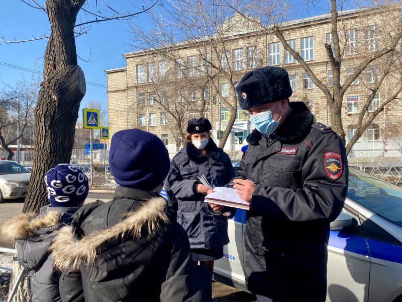 Госавтоинспекция и сотрудники ПДН в Красноярске проводят рейд «Несовершеннолетний нарушитель ПДД»