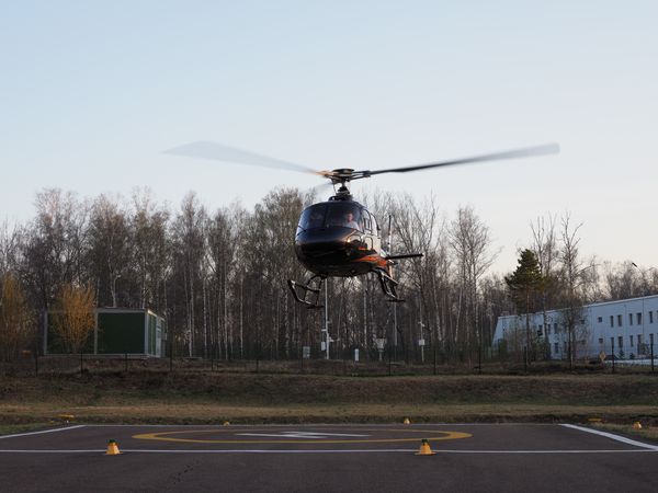 Вертолет санавиации впервые эвакуировал пациента на площадку «Николаевская Сопка»