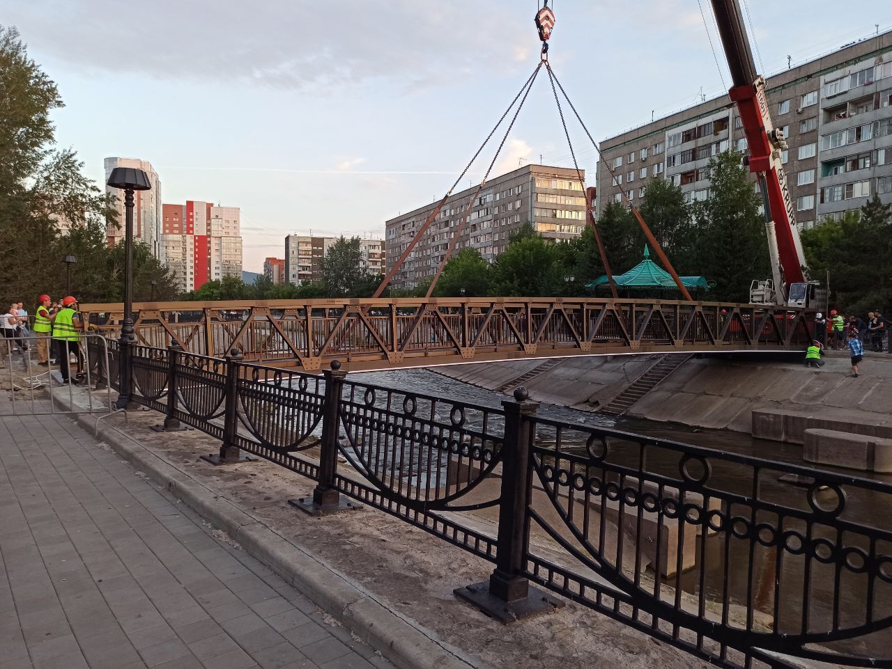 В Красноярске новый мост связал два берега Качи