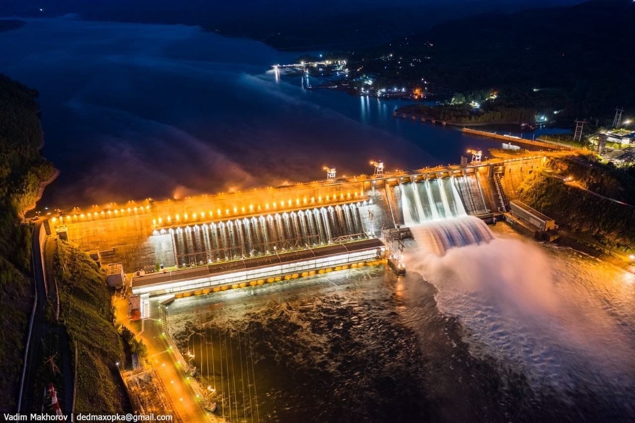 ГЭС ночью Красноярск