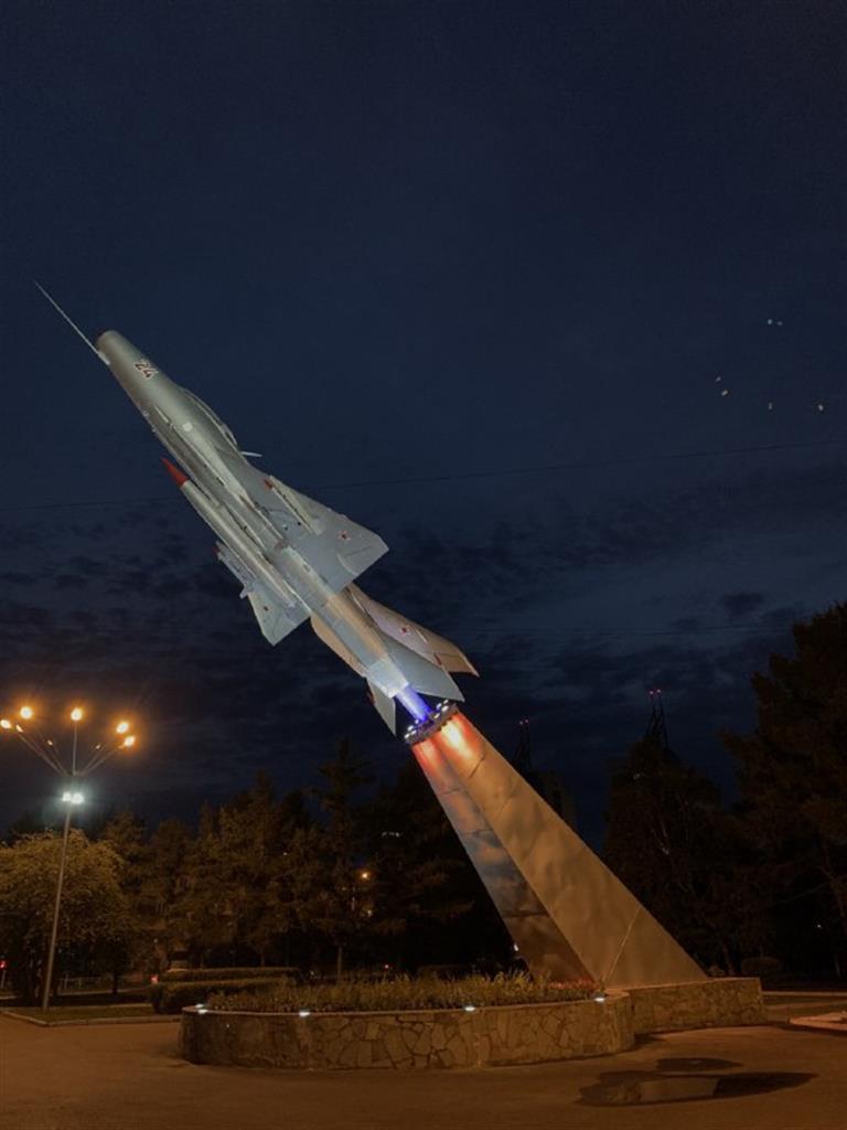 В сквере на Краснодарской отреставрировали памятник самолету