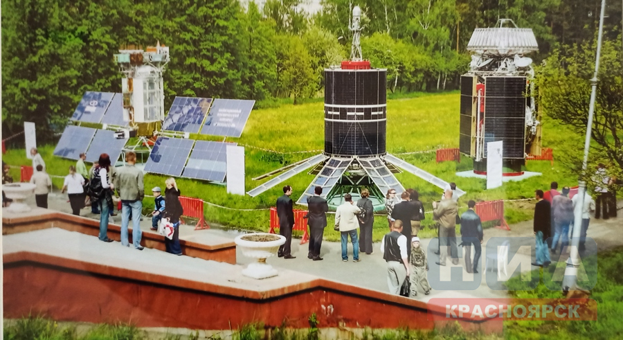 Выставка фоторабот о космосе открылась в Железногорске