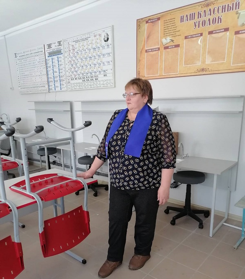 В рамках партийного десанта единороссы Новоселовского района проверили капитальный ремонт школы
