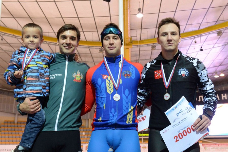 Красноярские конькобежцы стали победителями всероссийских соревнований