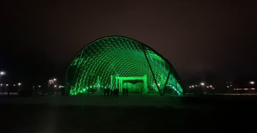 В Татышев-парке тестируют подсветку сценического комплекса