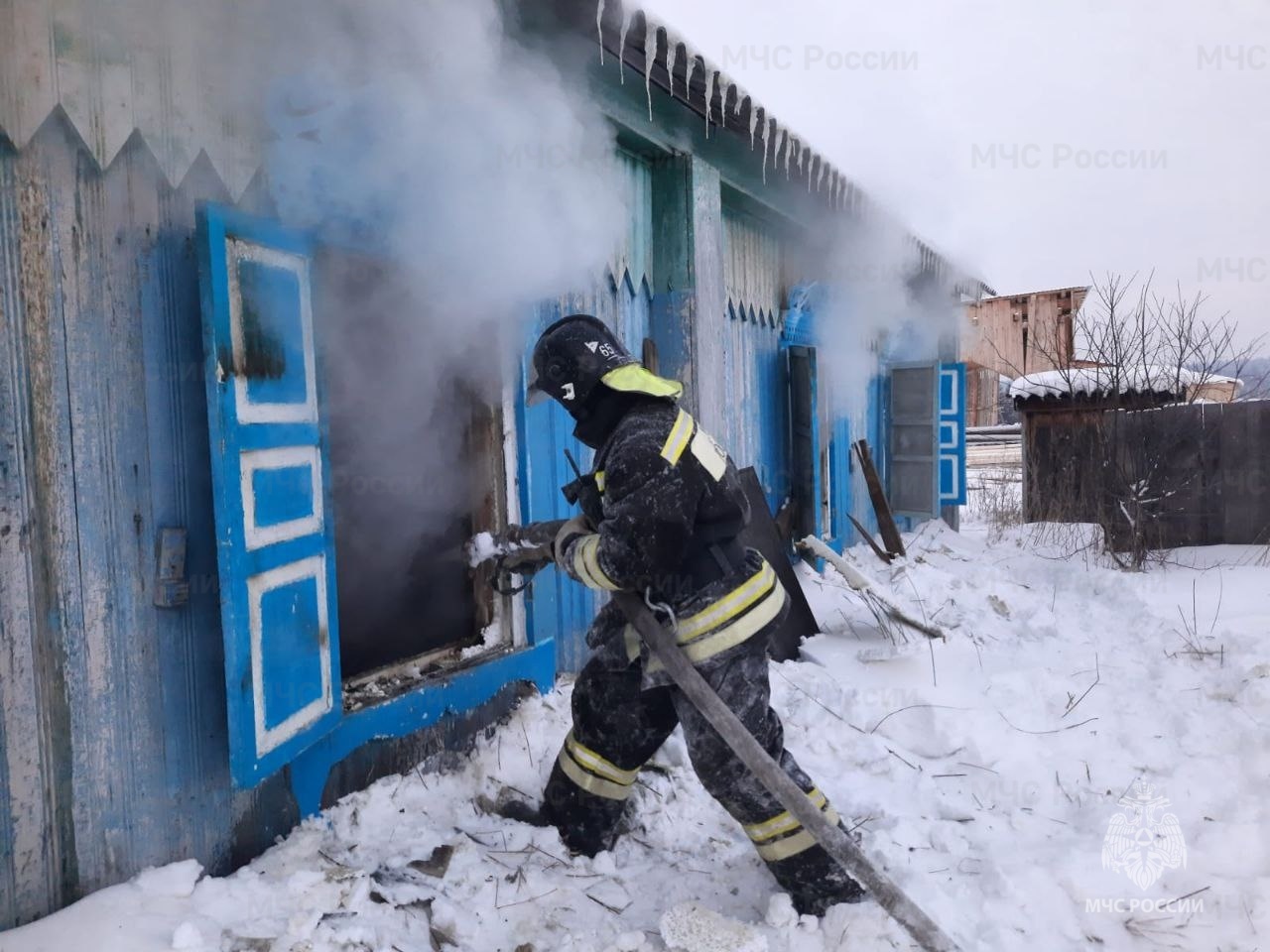 За сутки в Красноярском крае произошло около 30 пожаров