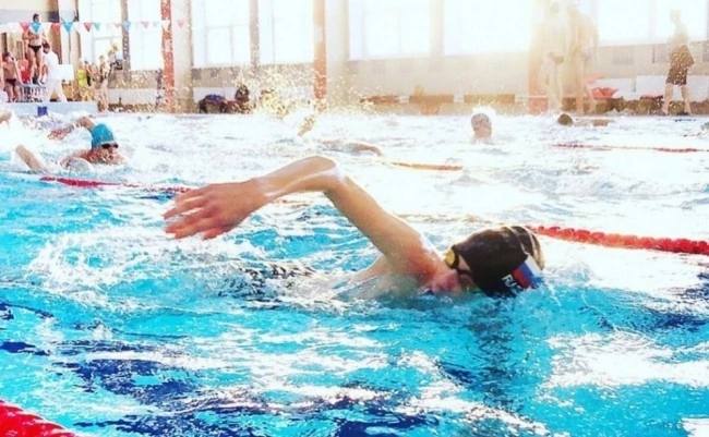 Красноярцев приглашают на чемпионат и первенство края по плаванию