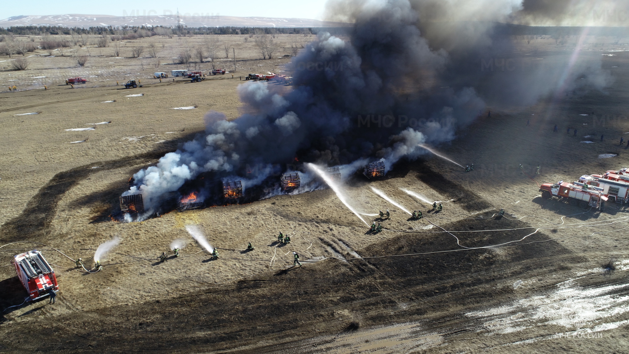 В Минусинском районе потушили крупный ландшафтный пожар