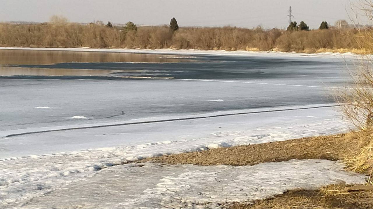 В Канске 8-летний мальчик провалился под лед