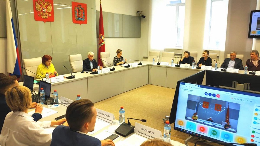 В Красноярске состоялось заседание Общественного совета федерального партийного проекта «Культура малой Родины»