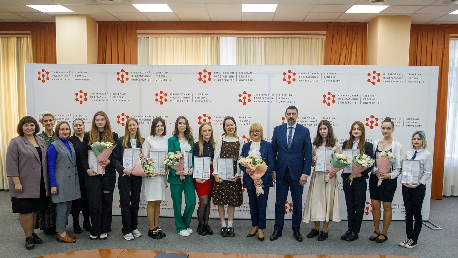 Десять студенток СФУ получили премию «Форсаж»