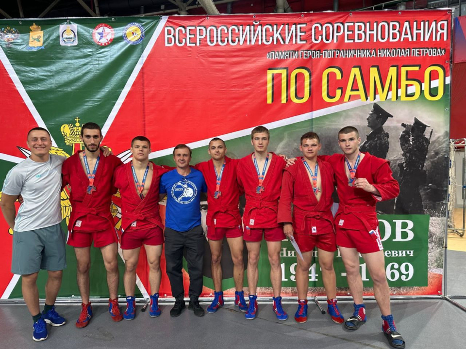 Красноярские самбисты завоевали три «золота» всероссийских соревнований