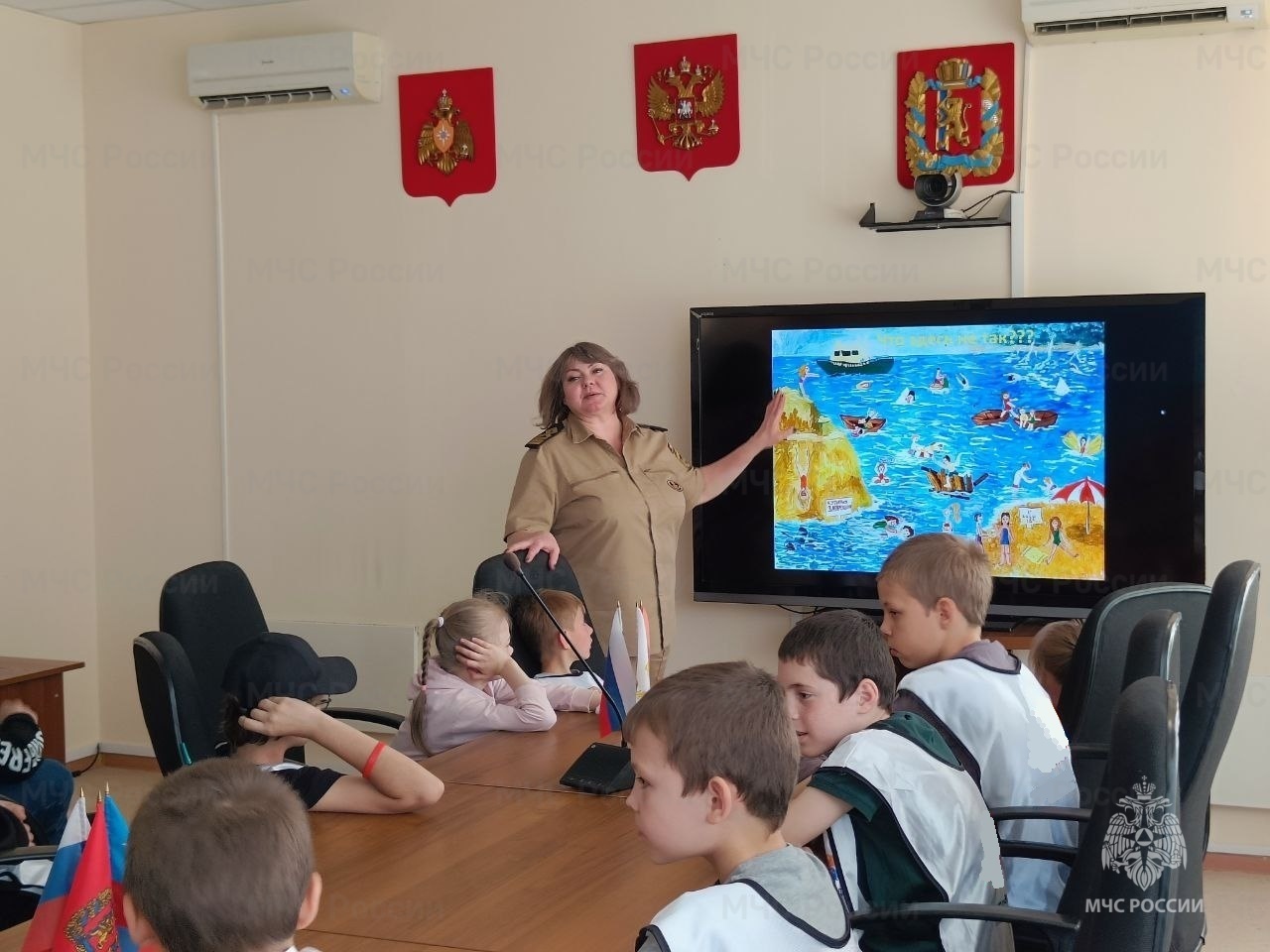 v krasnoyarskom krae startoval regionalnyy etap vserossiyskogo konkursa na luchshuyu metodichku po obzh i bzhd 16916573601099449916 2000x2000