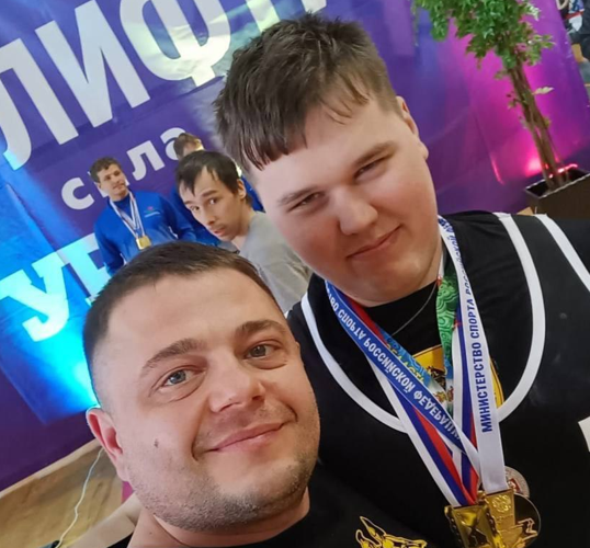 Красноярец  Алексей Арискин – чемпион России по пауэрлифтингу
