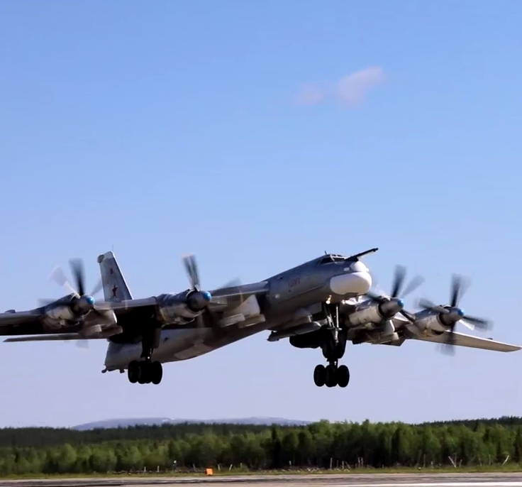 Российские бомбардировщики напоминают странам НАТО о своей силе