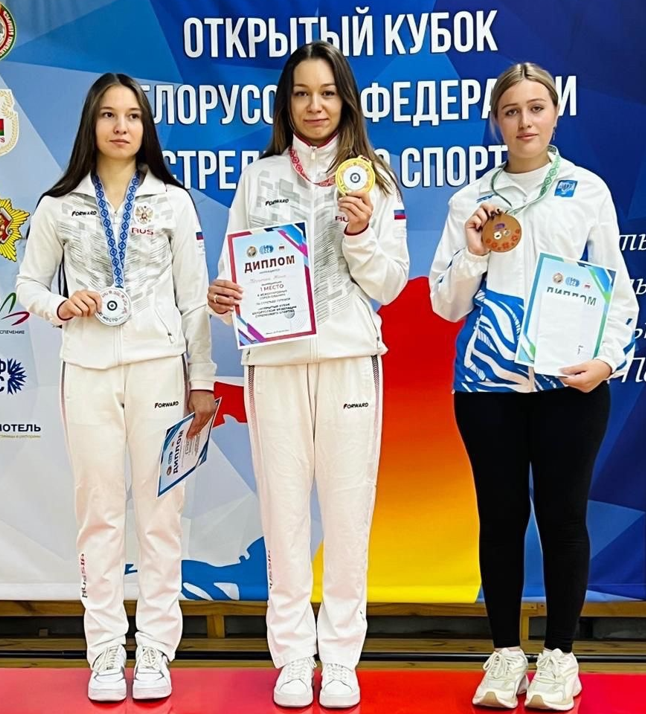 Красноярка Юлия Круглова завоевала 2-е золото Кубка федерации стрелкового спорта Беларуси