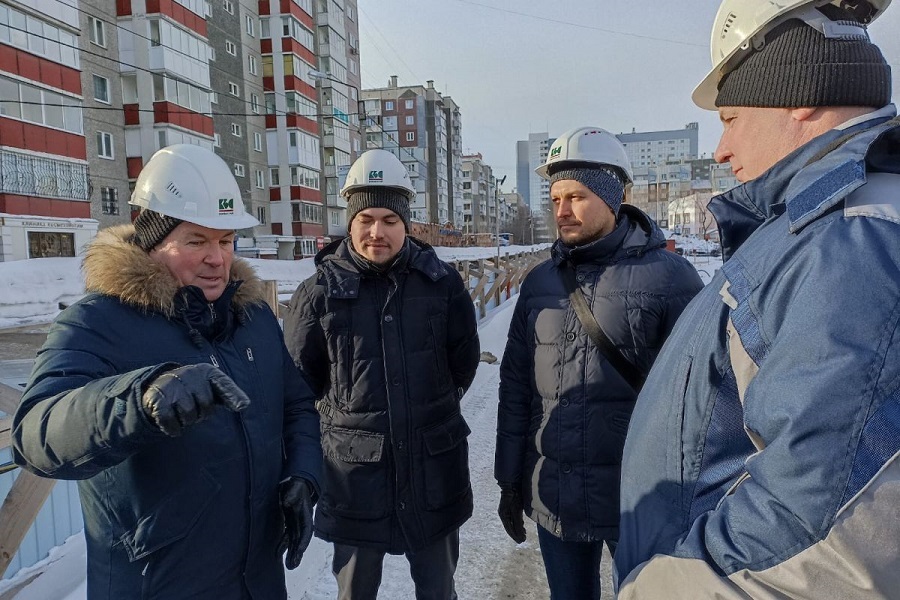 Депутаты от «Единой России» проверили ход строительства школ в Красноярске