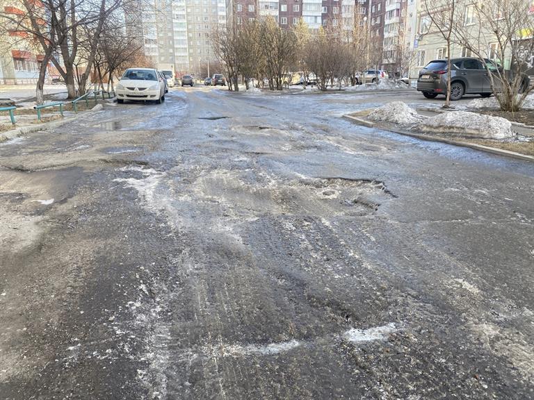 Более 20 междворовых проезда отремонтируют в Советском районе за 20 млн рублей