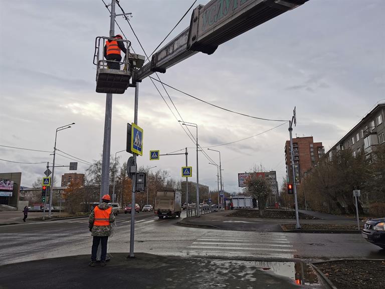 В Красноярске за 56 млн рублей восстановят элементы сетей уличного освещения