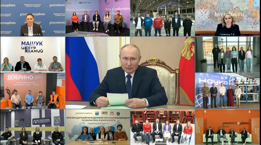 Владимир Путин открыл молодежный образовательный центр в Красноярске