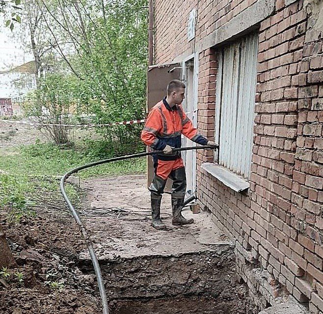 Коммунальщики восстановили водоснабжение на Курчатова Красноярска