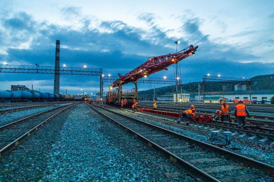 Более 110 километров пути обновлено на Красноярской железной дороге с начала ремонтной кампании