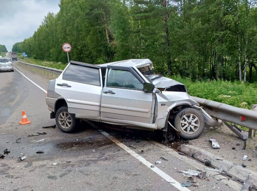 В Красноярском крае произошло смертельное ДТП: один человек погиб, пять пострадали