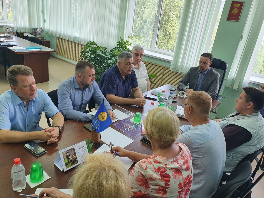 Руководители Железногорска встретились с представителями профсоюзов