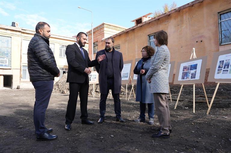 Фото: мэрия DIM03099