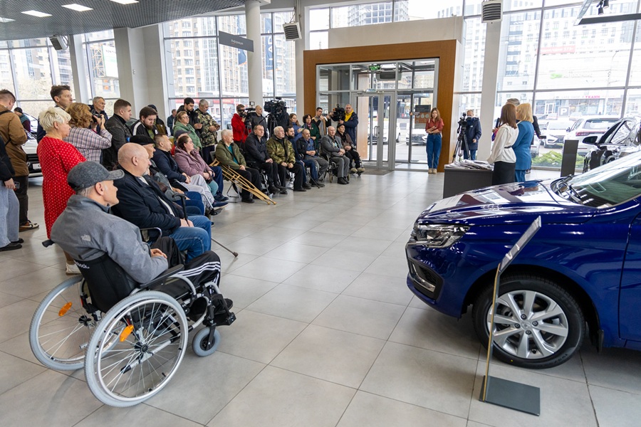 Фото: Корнеев К. / Заксобрание 1798545018281025 4544