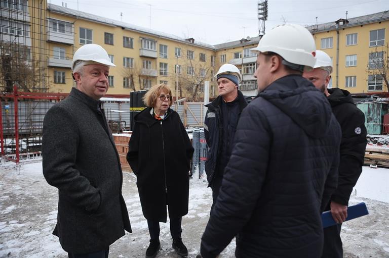 Фото: мэрия sur centr 13 11 25 3