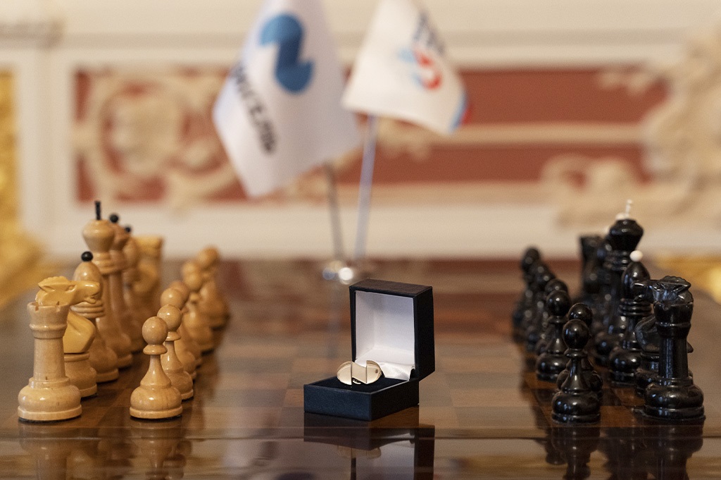 Россияне смогут увидеть трансляцию матча за титул чемпиона мира по шахматам