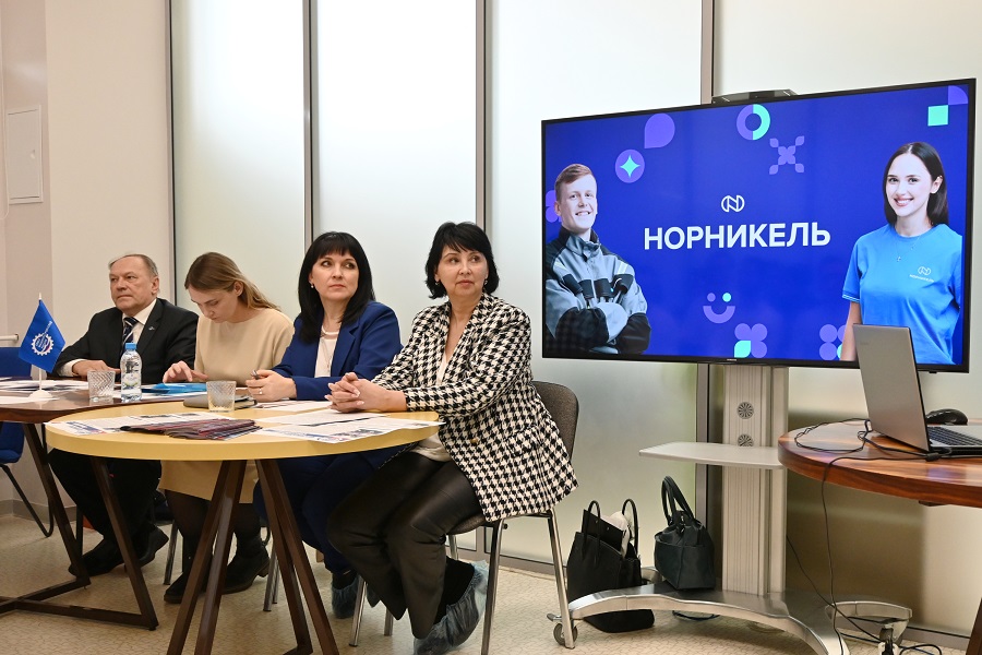 «Норникель» представил программы поддержки молодежи на форуме «Крепкие семьи великой России» в Красноярске