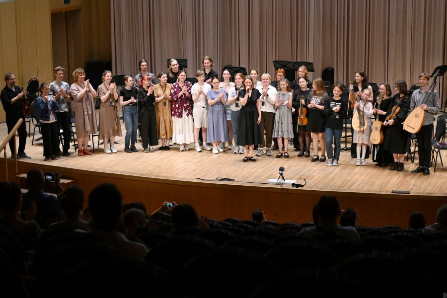 Лучшие участники Лаборатории барочной музыки продолжат уроки с musicAeterna в Санкт-Петербурге