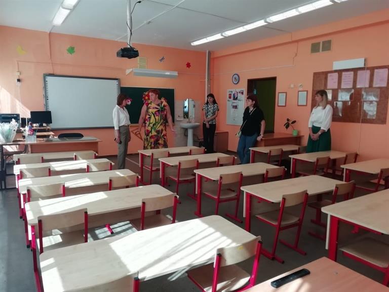 фото: администрация Красноярска приемка школ 2023 1