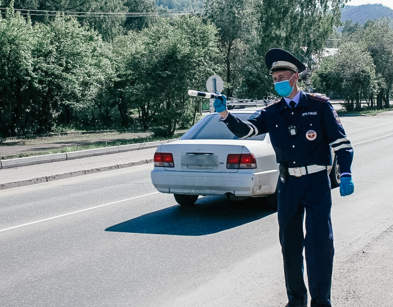 Красноярские инспекторы ГИБДД в выходные проведут «скрытое патрулирование»
